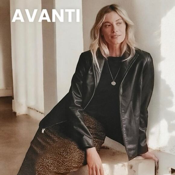 Avanti Jackets & Blazers - Avanti Leather Jacket‎